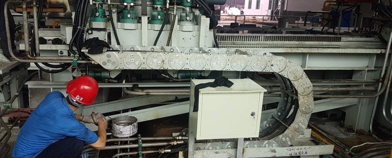 Series 19F Flexible Process Displacement Sensor Application Cases — on-site photo 4